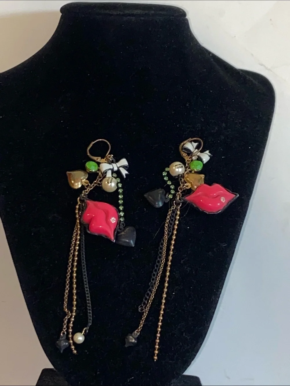 Playful Pink Lip Drop Earrings with Green Accents